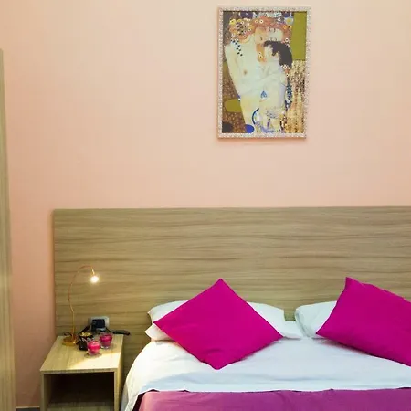 Holiday Art Couette-café Naples