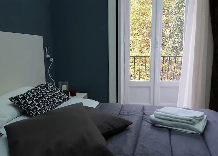 Couette-café Holiday Art *