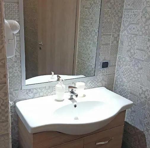 Holiday Art Couette-café Naples