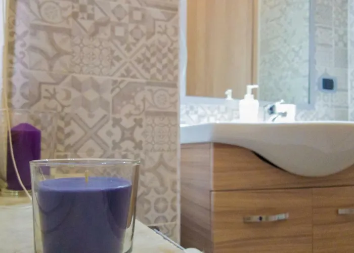 Holiday Art Couette-café